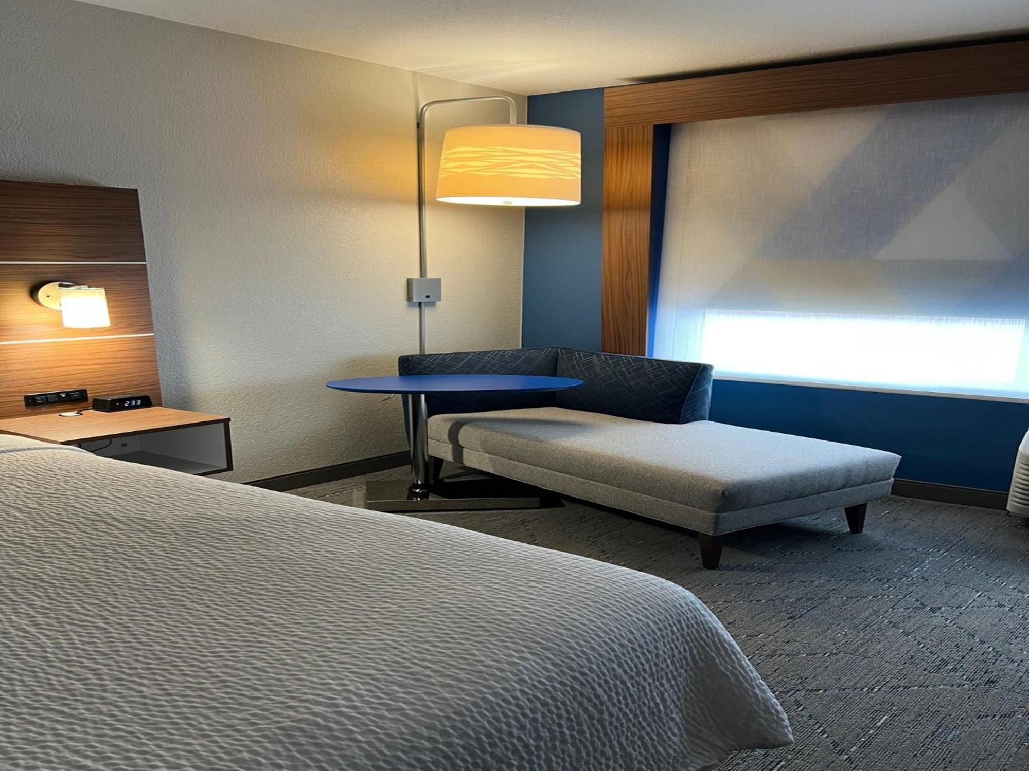 Holiday Inn Express & Suites Moore By Ihg Esterno foto